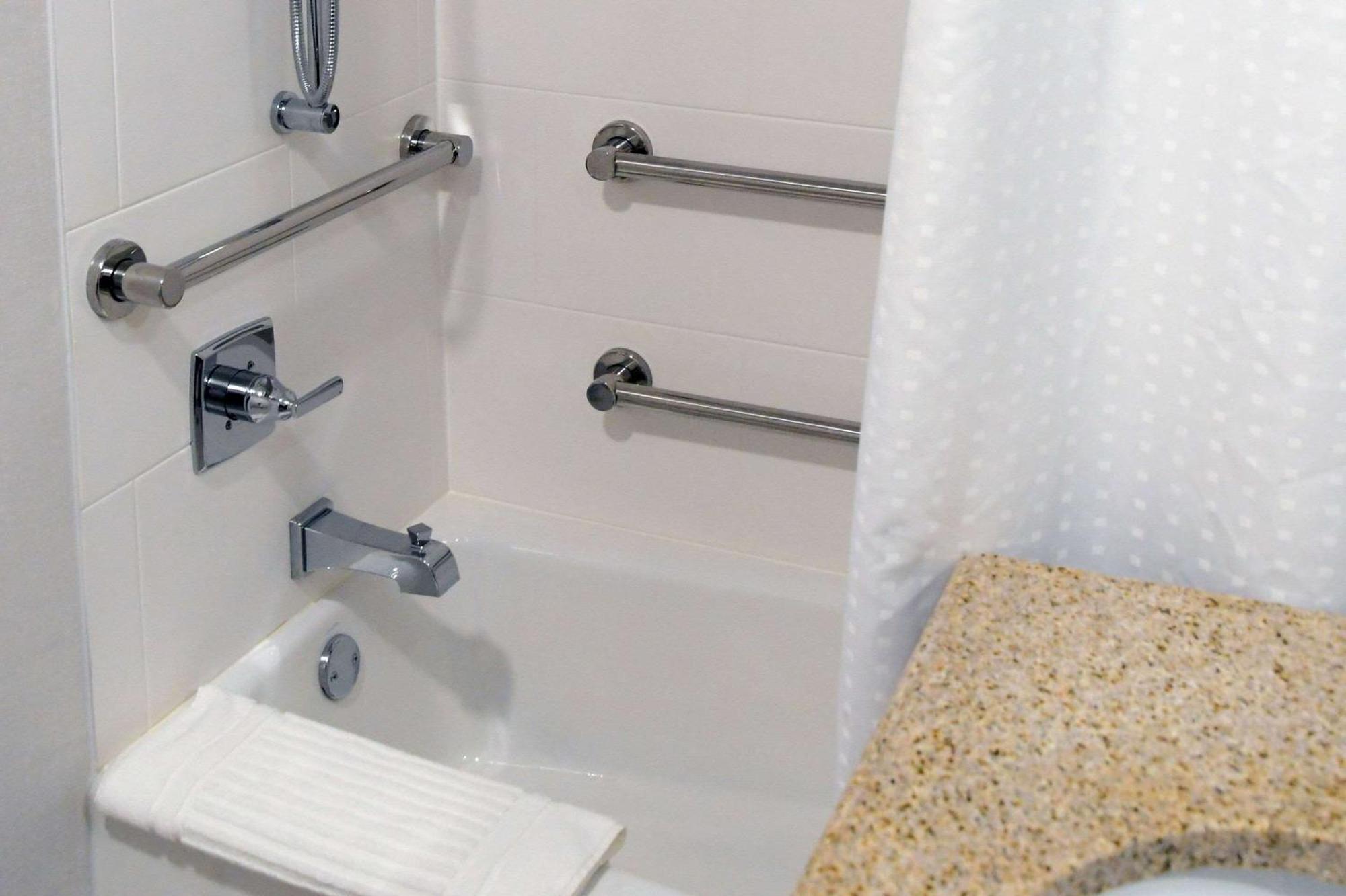 Comfort Inn & Suites Nw Milwaukee Germantown Luaran gambar