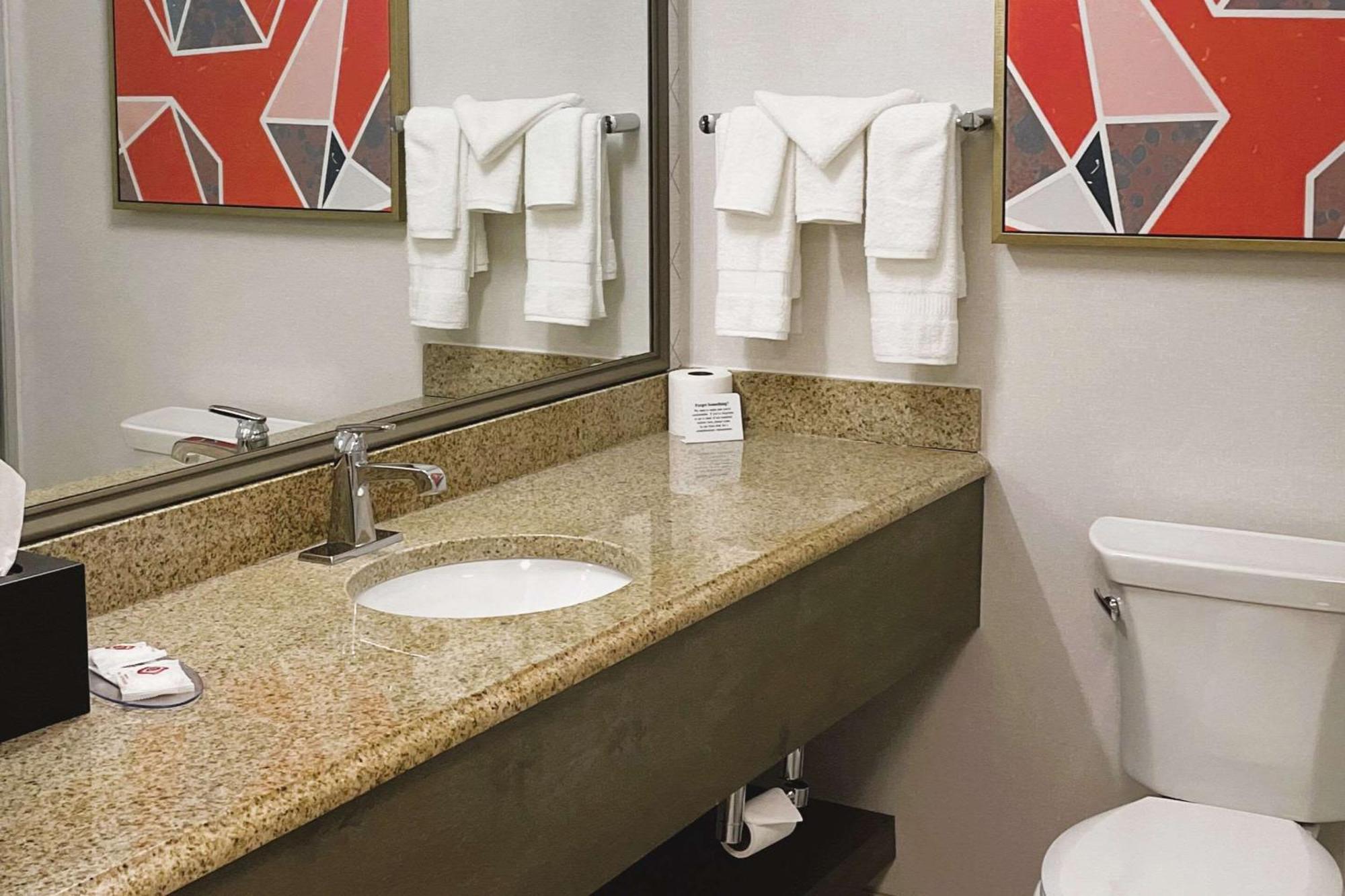 Comfort Inn & Suites Nw Milwaukee Germantown Luaran gambar